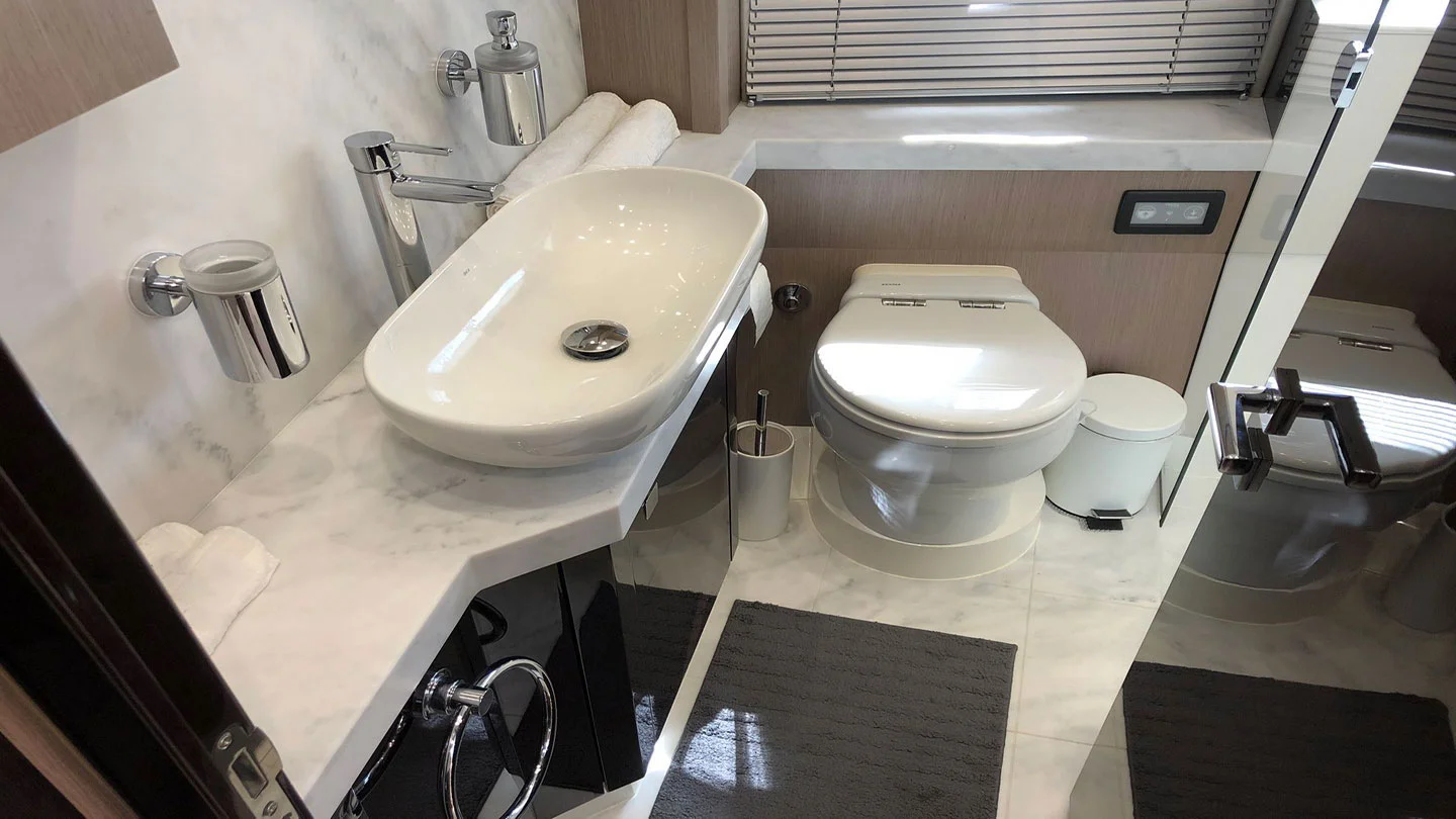 2017 Sunseeker Manhattan 66 HT