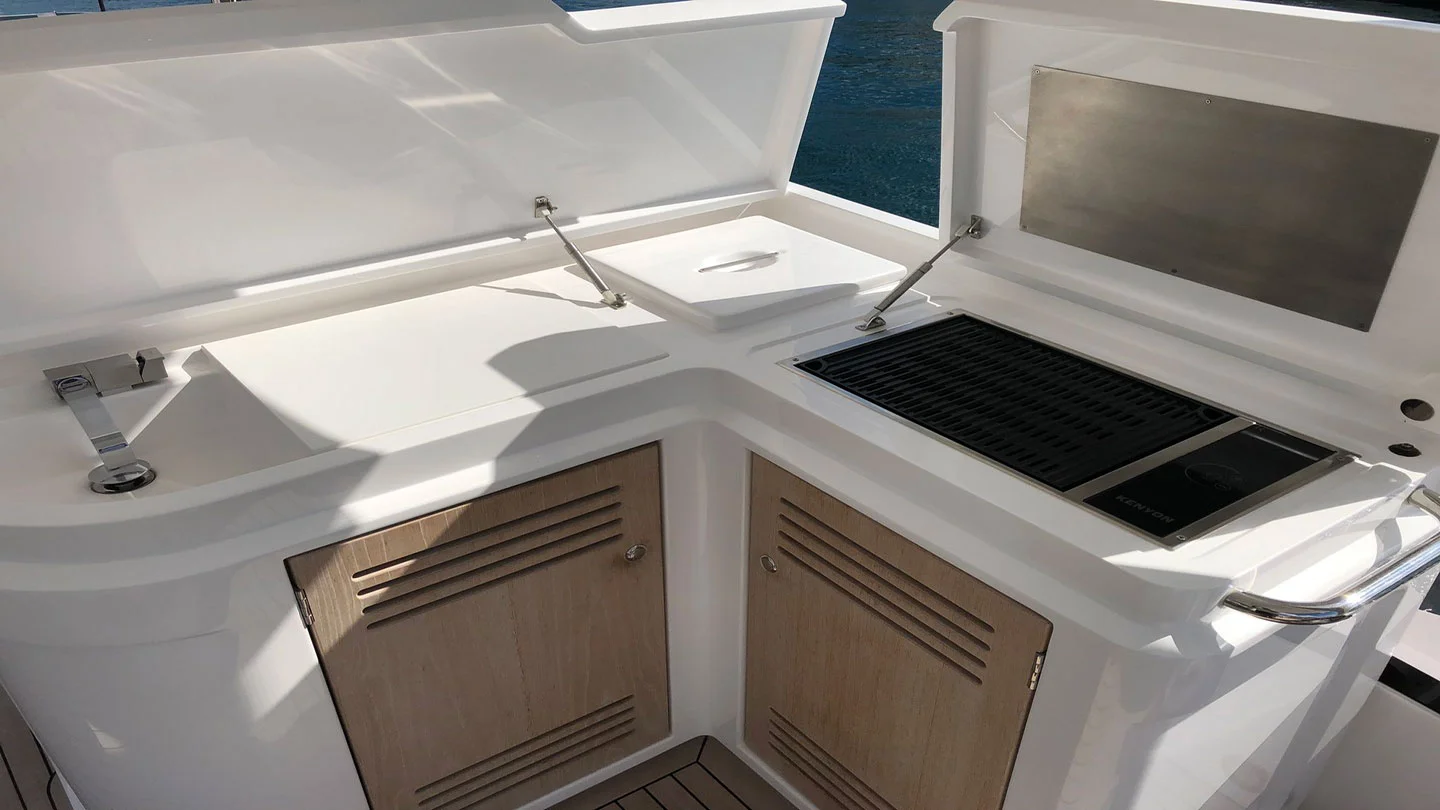 2017 Sunseeker Manhattan 66 HT