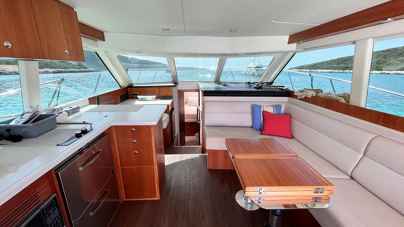2018 Riviera 43 Open Flybridge