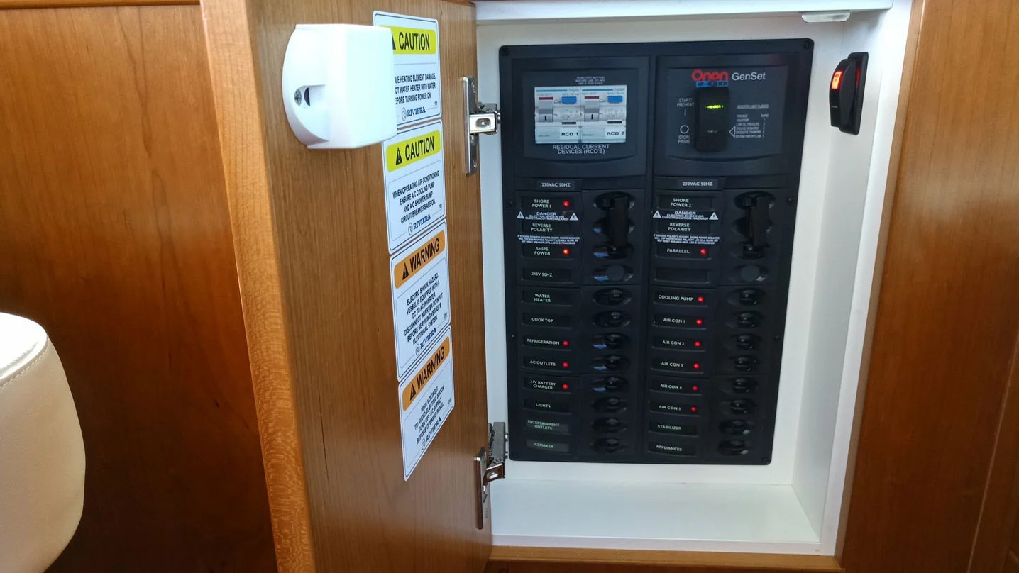 2018 Riviera 43 Open Flybridge