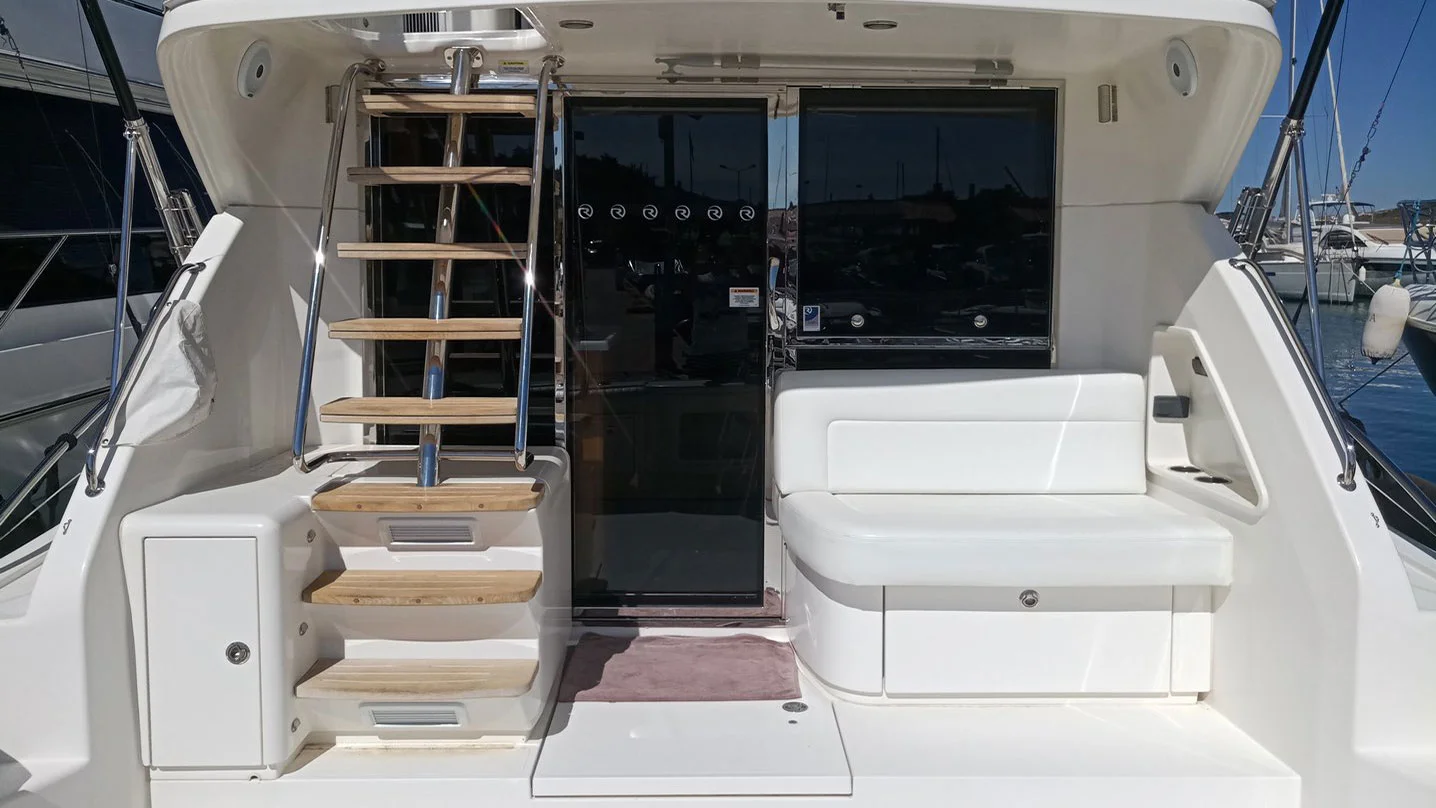 2018 Riviera 43 Open Flybridge