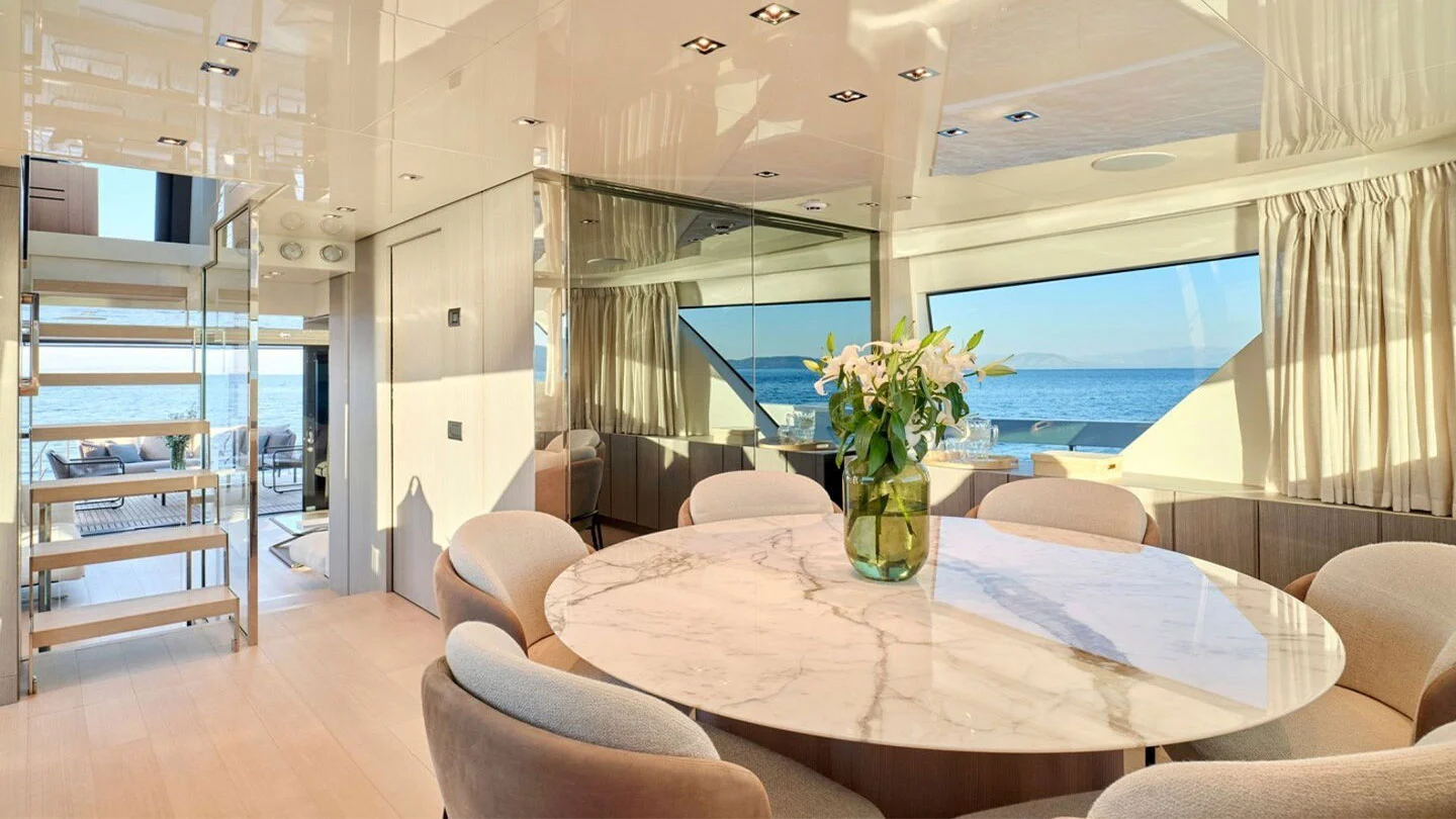 2022 Sanlorenzo SX76