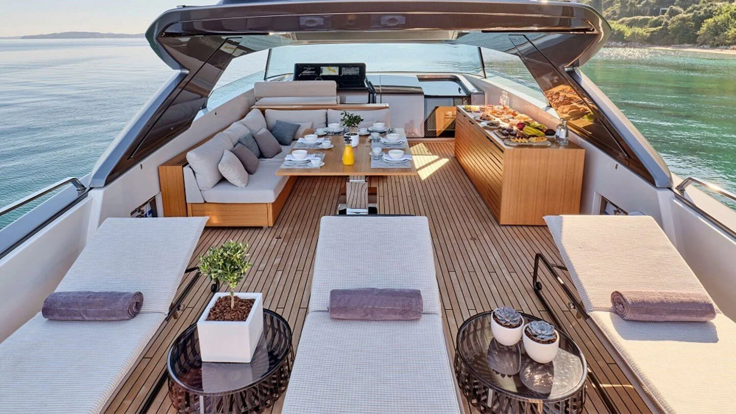 2022 Sanlorenzo SX76