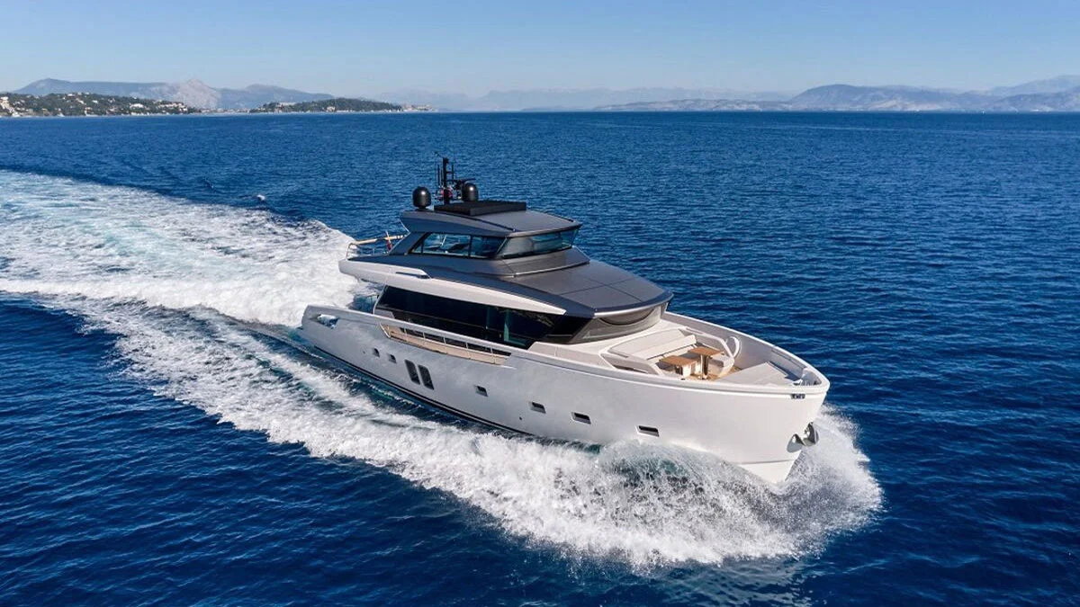 2022 Sanlorenzo SX76