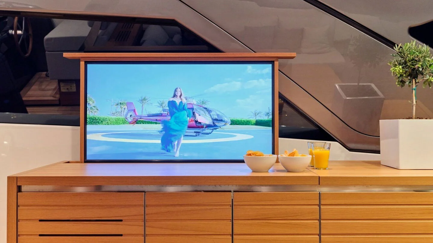 2022 Sanlorenzo SX76