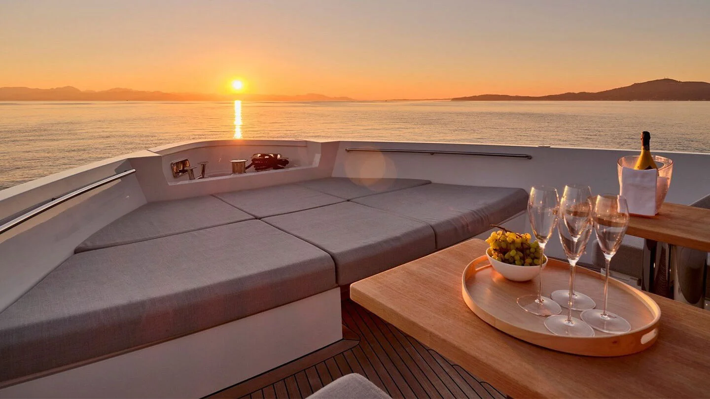 2022 Sanlorenzo SX76