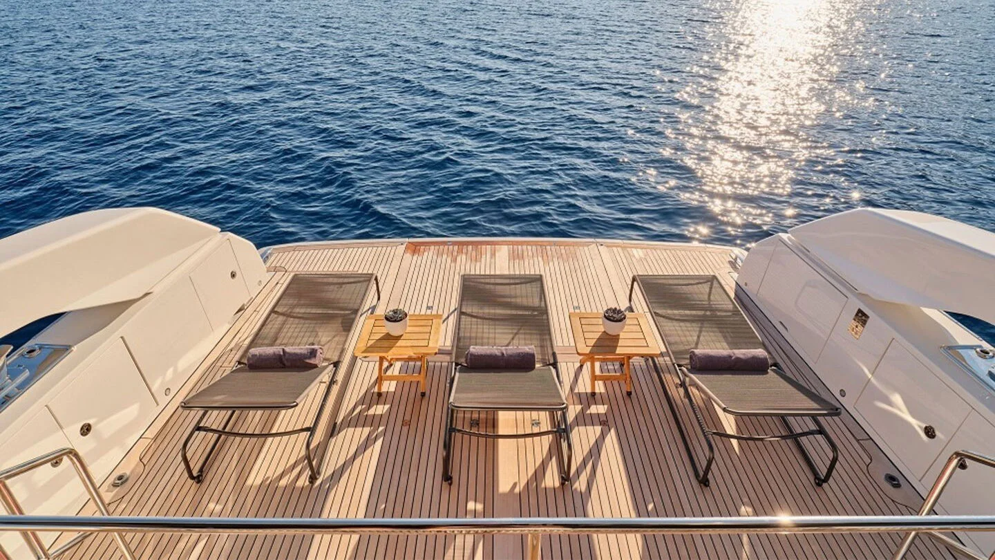 2022 Sanlorenzo SX76