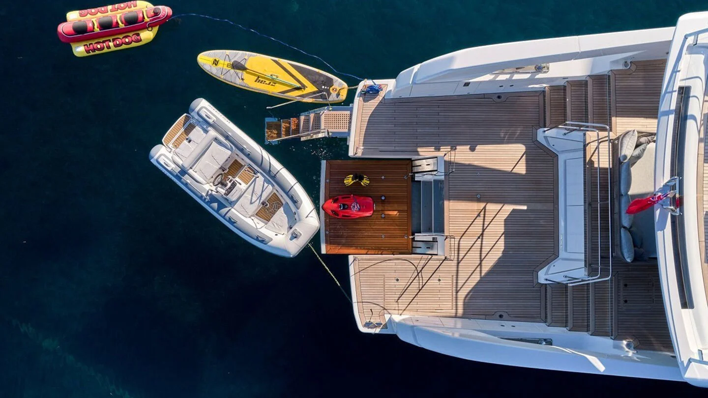 2022 Sanlorenzo SX76