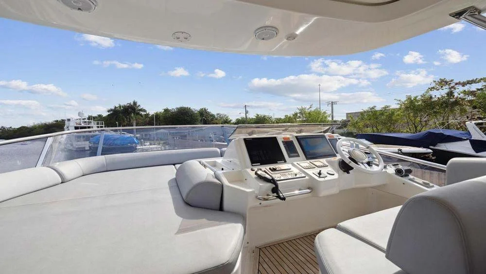 2013 Azimut 70 Fly