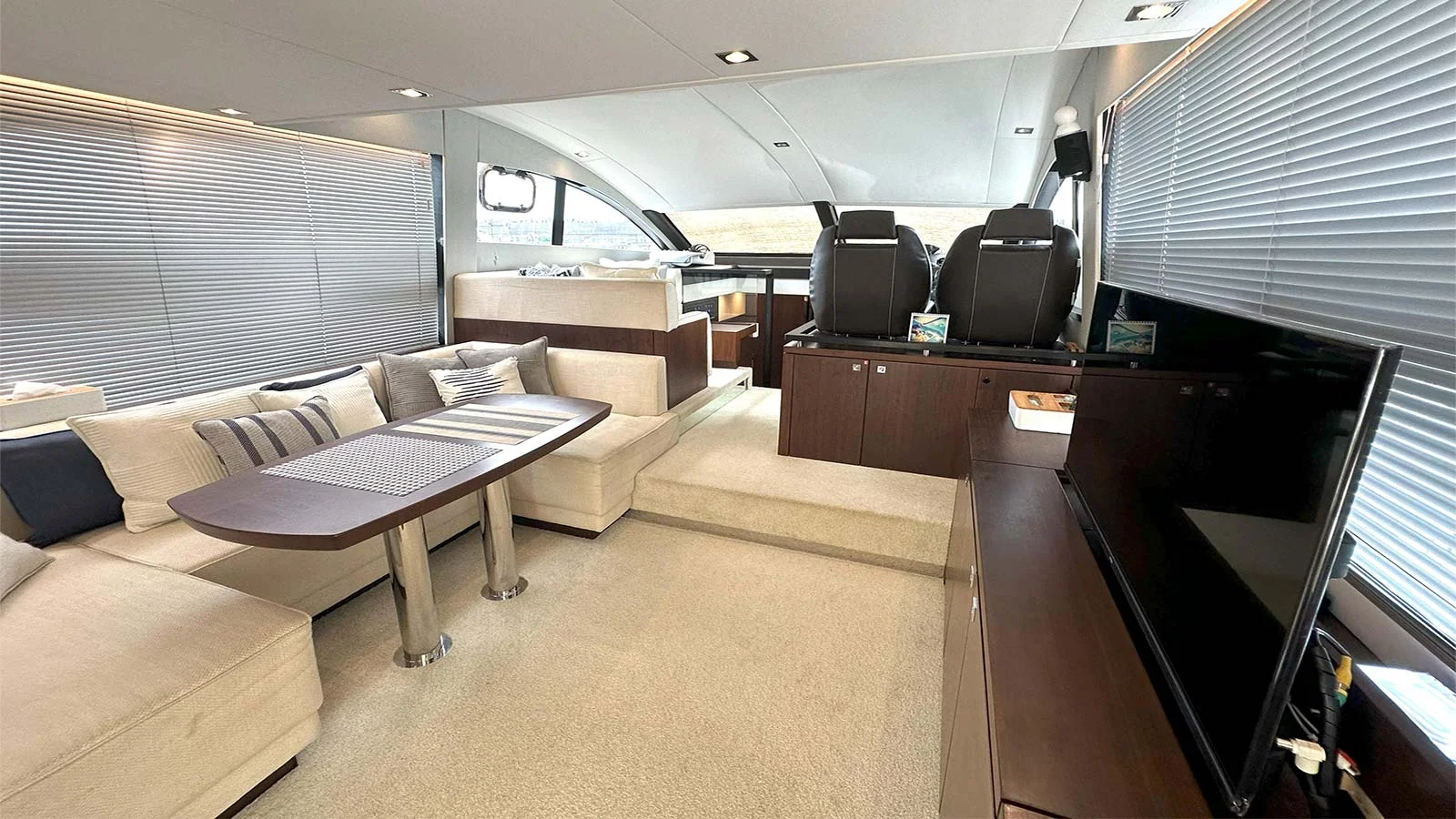 2016 Fairline Squadron 48