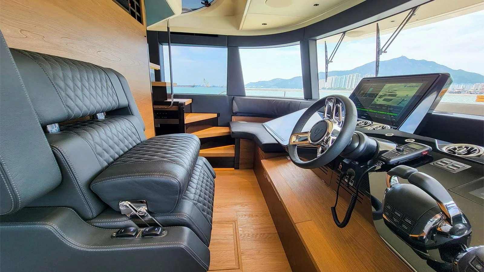 2020 Absolute Navetta 73