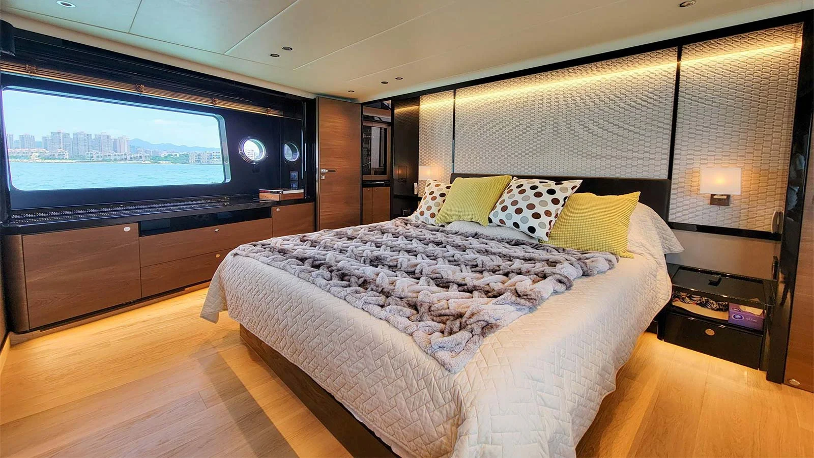 2020 Absolute Navetta 73