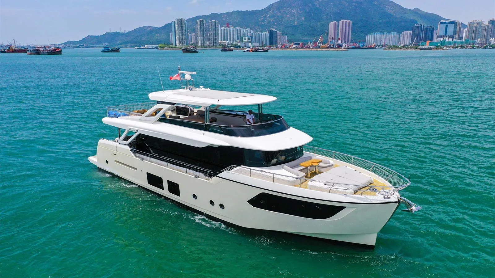 2020 Absolute Navetta 73