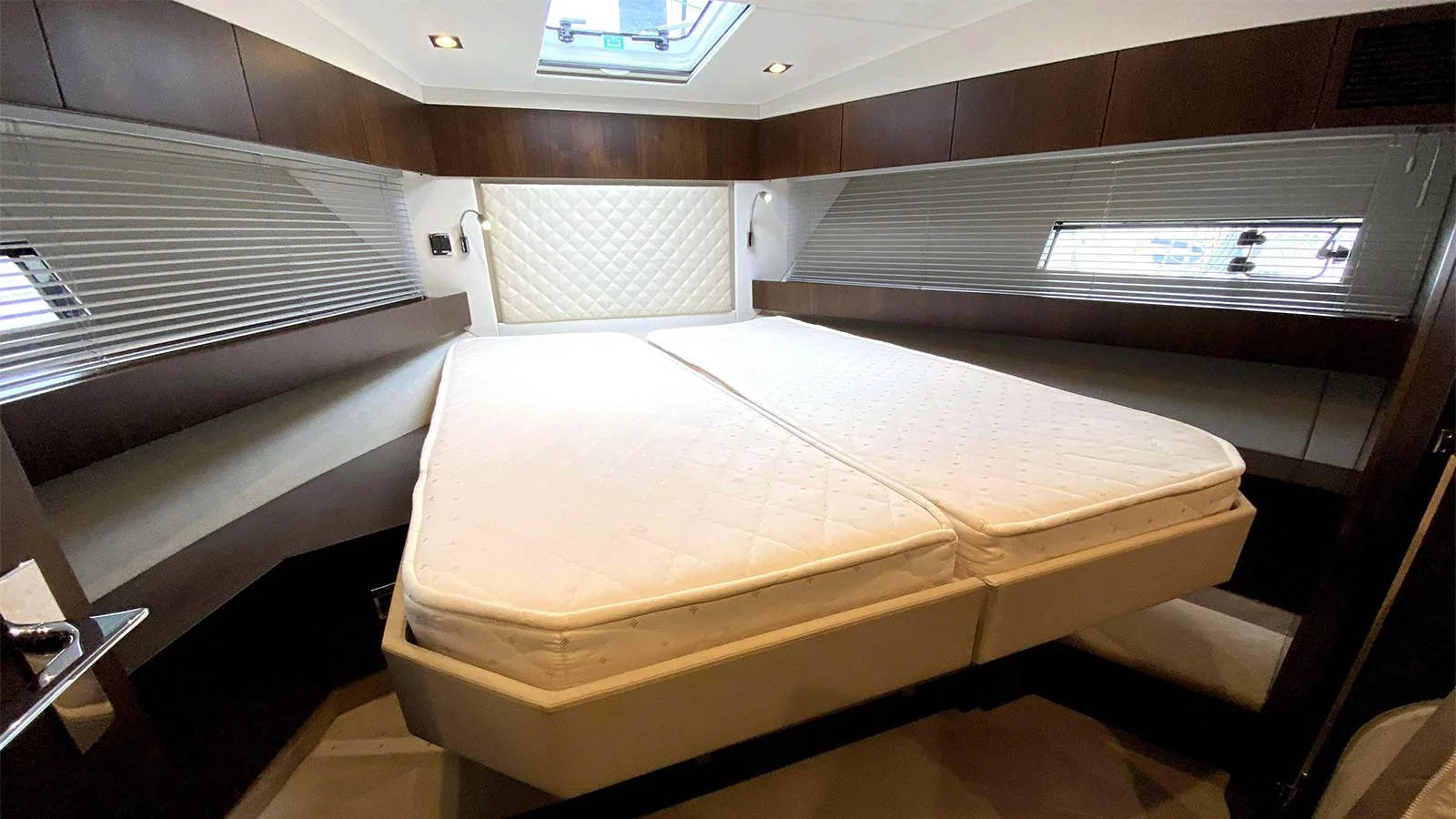 2020 Absolute Navetta 73