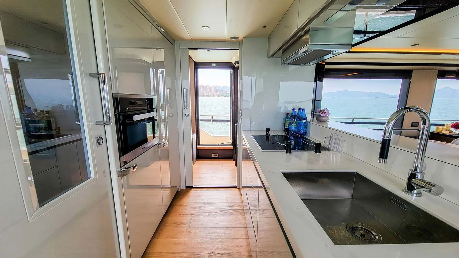 2020 Absolute Navetta 73