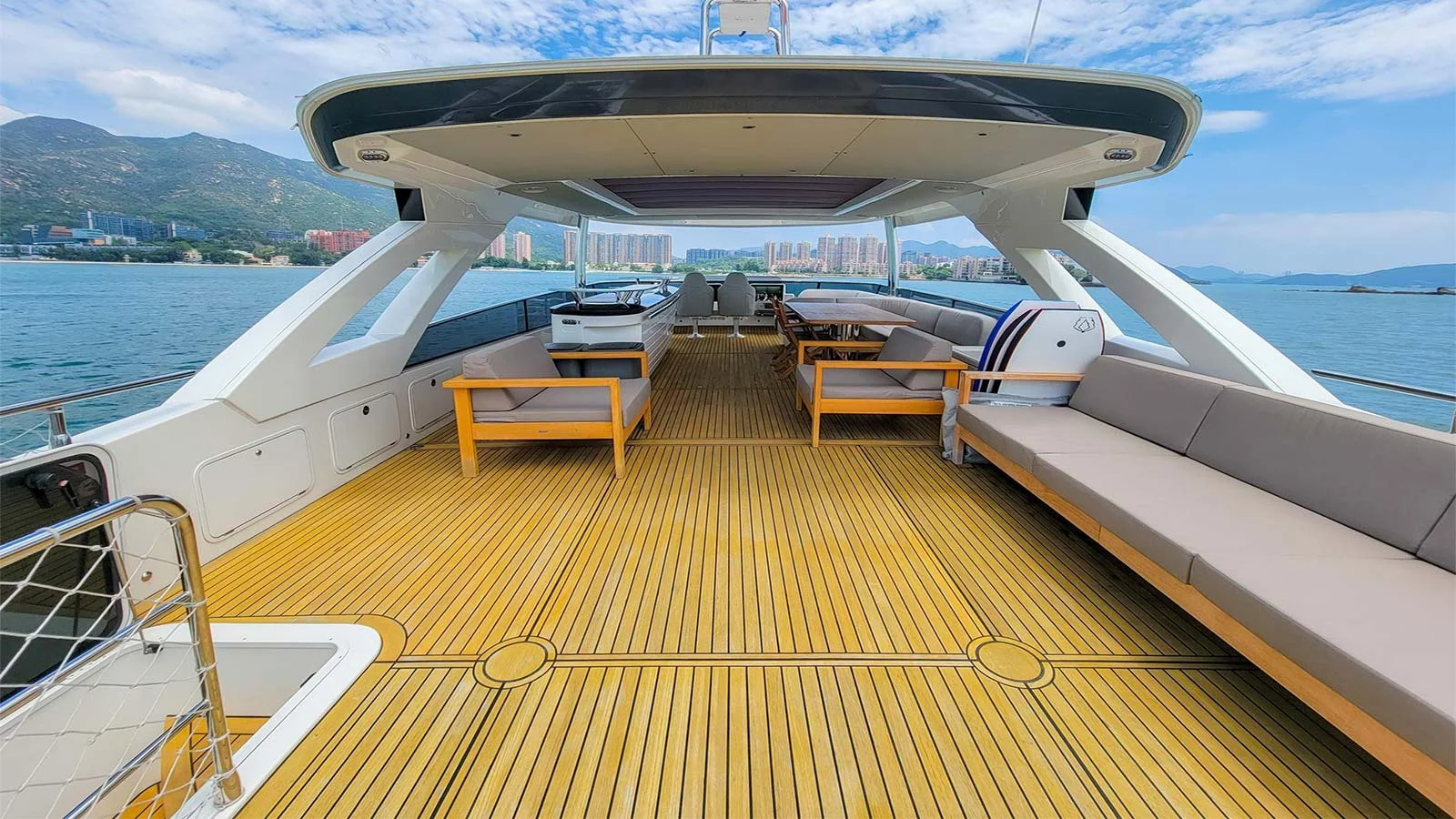 2020 Absolute Navetta 73