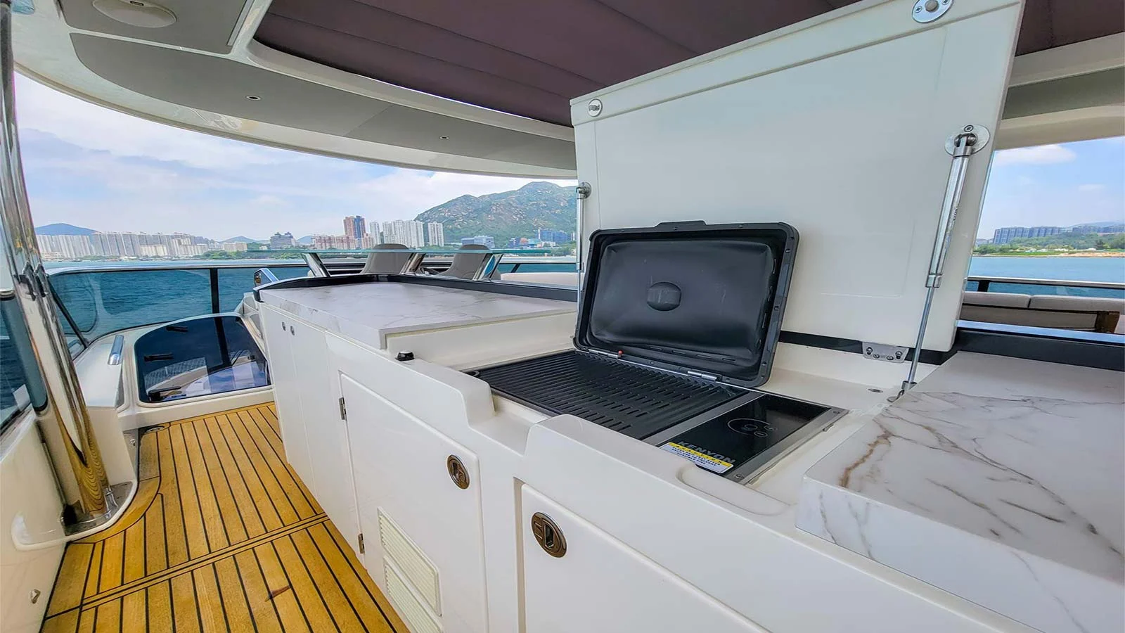 2020 Absolute Navetta 73