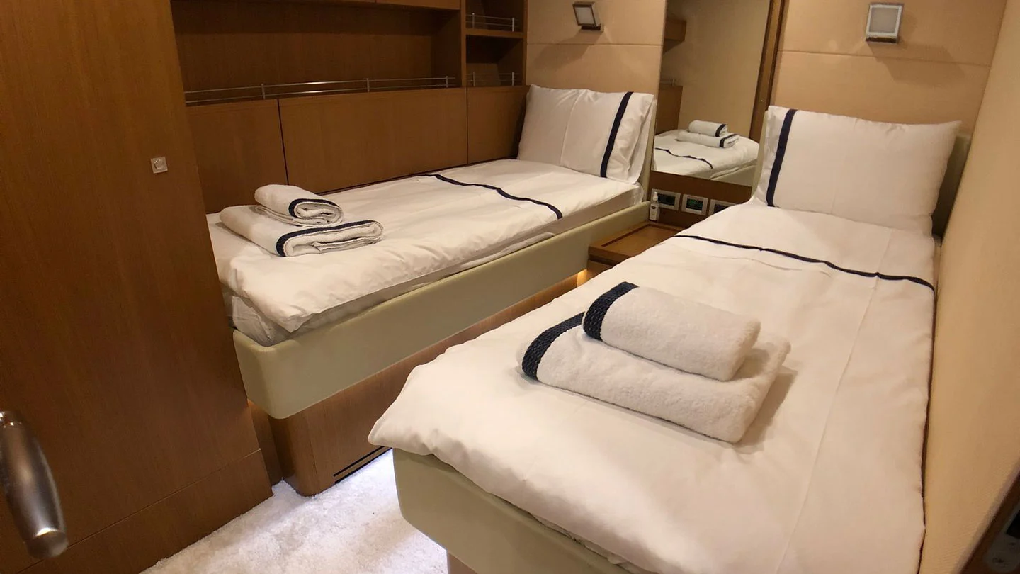 2008 Ferretti 780 HT