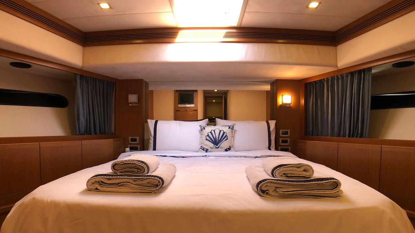 2008 Ferretti 780 HT