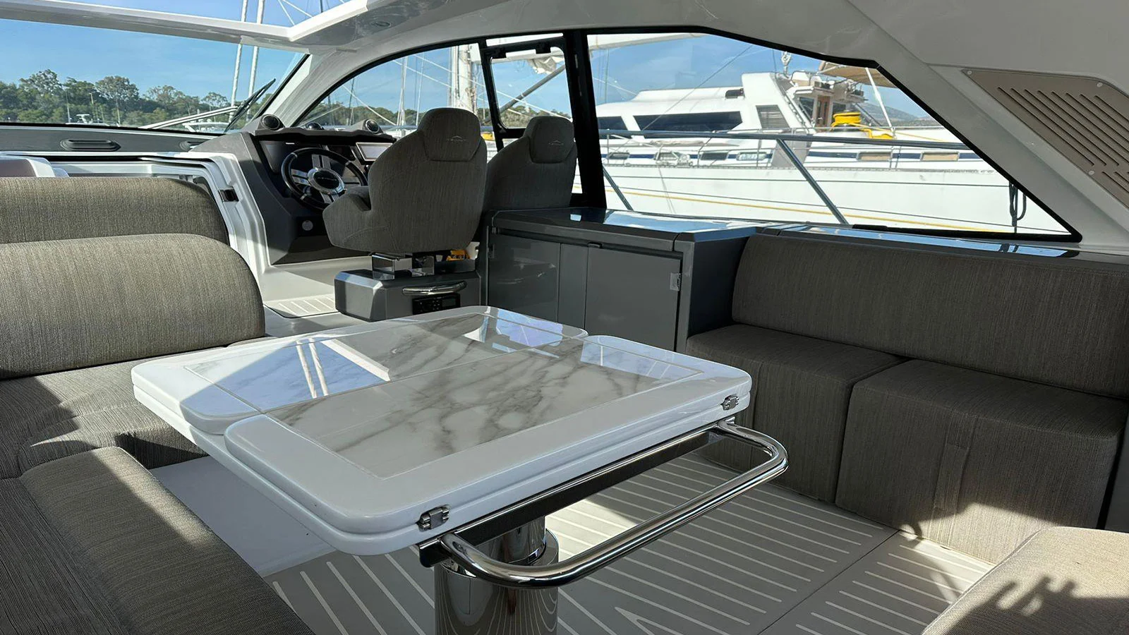 2018 Azimut Atlantis 51
