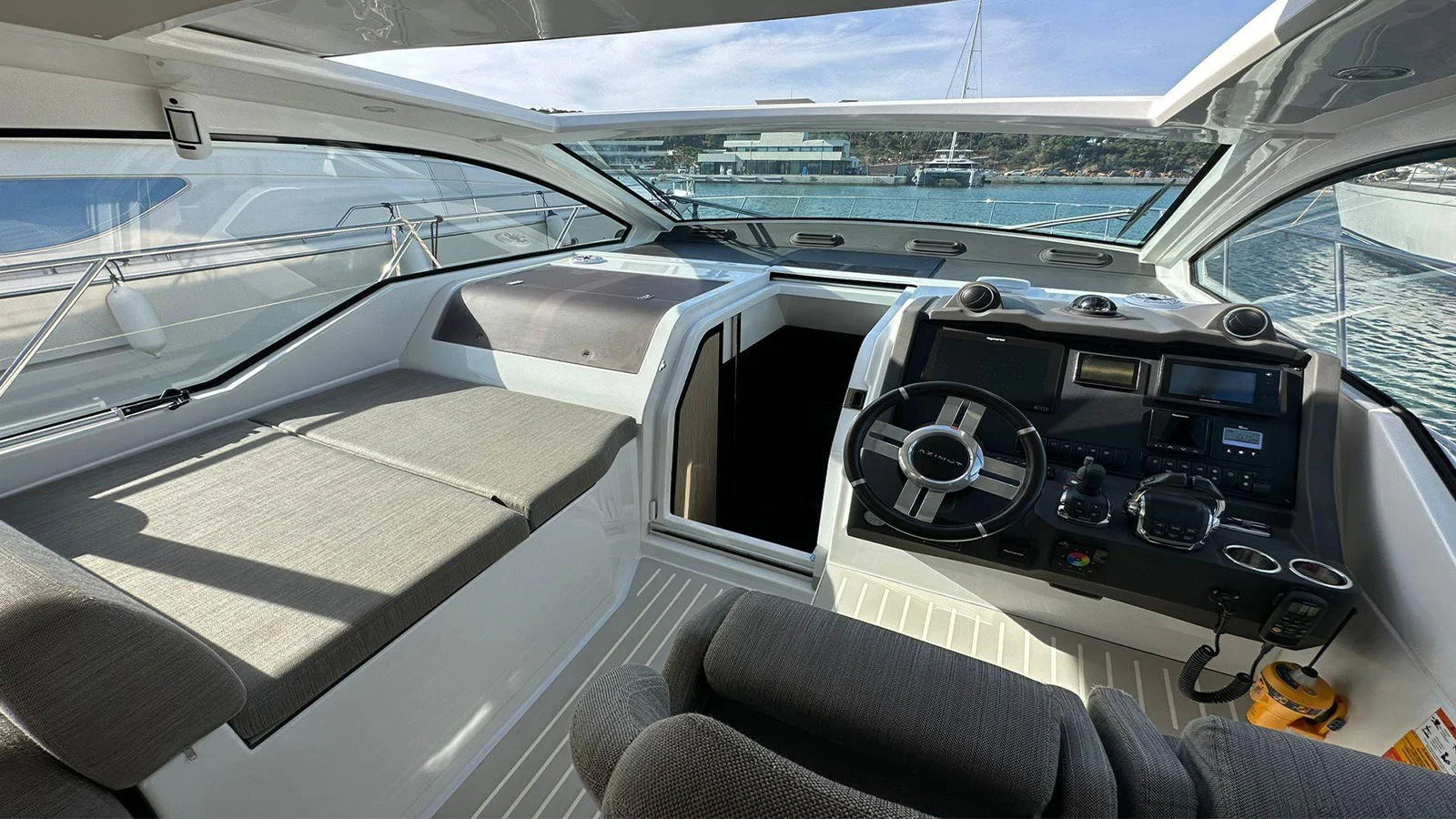 2018 Azimut Atlantis 51