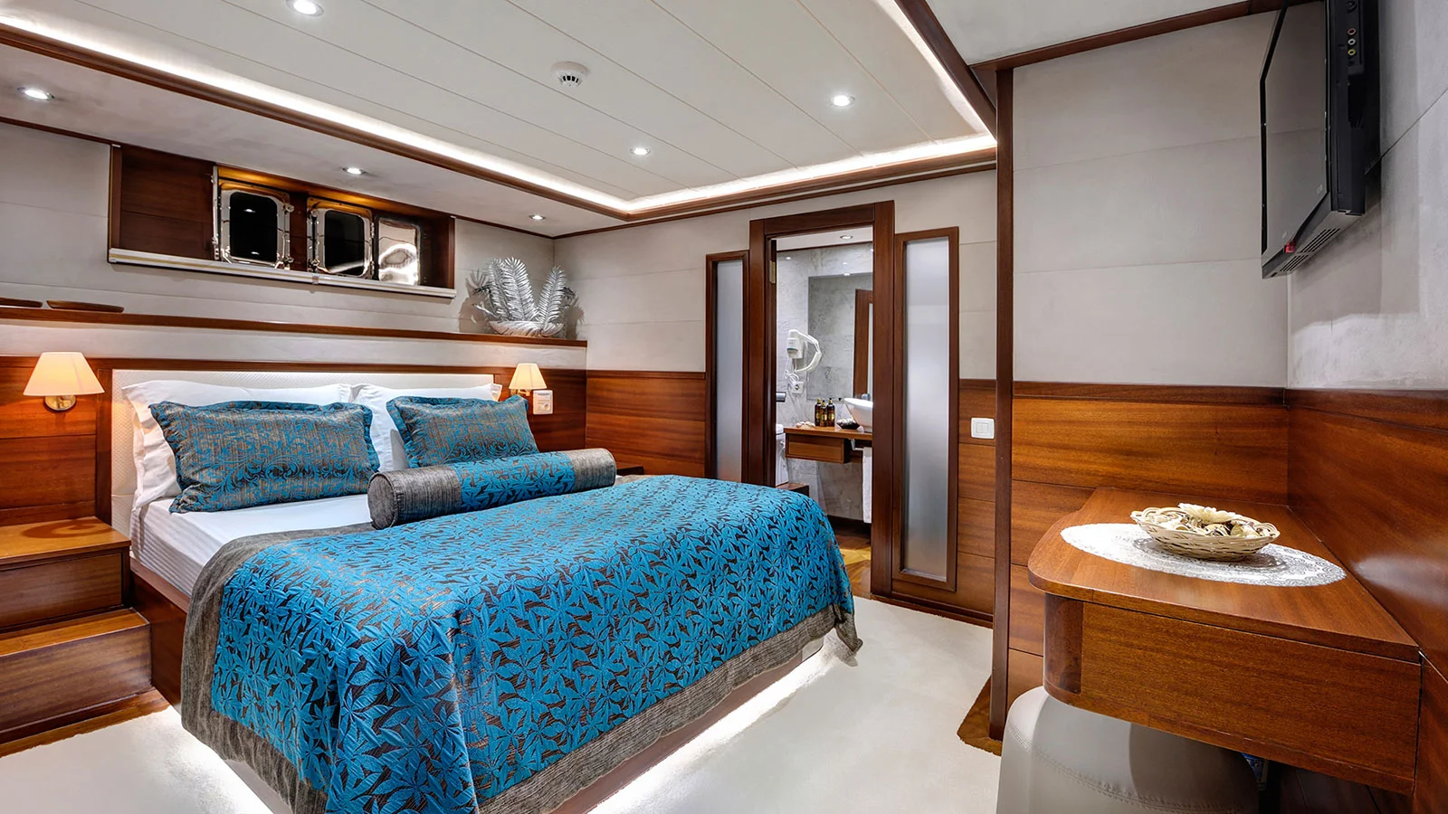 2011 Ruth Yachting 41m