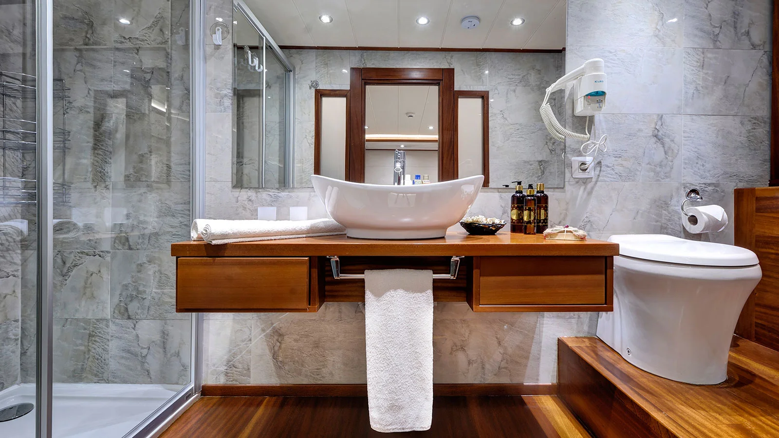 2011 Ruth Yachting 41m