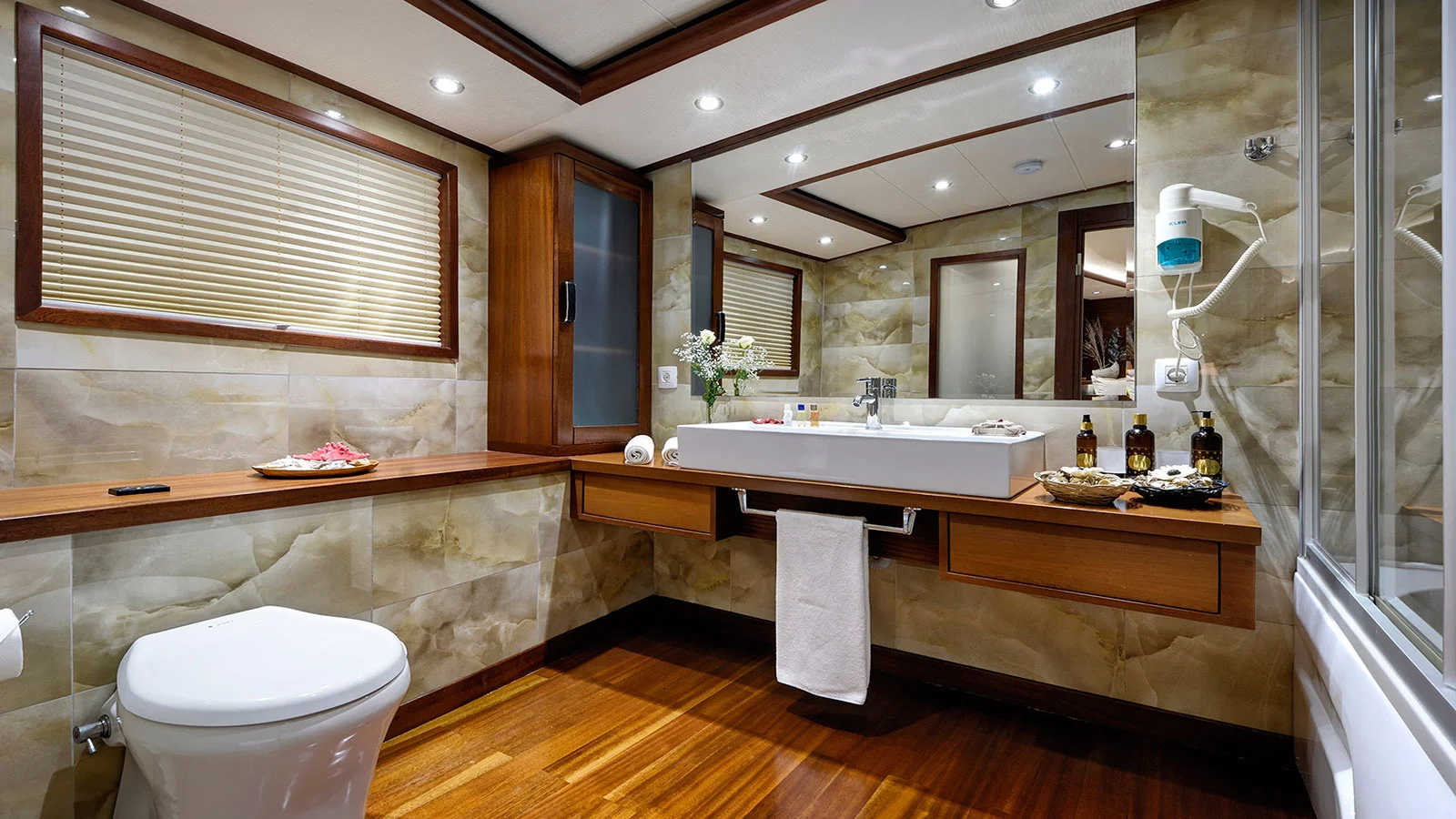 2011 Ruth Yachting 41m