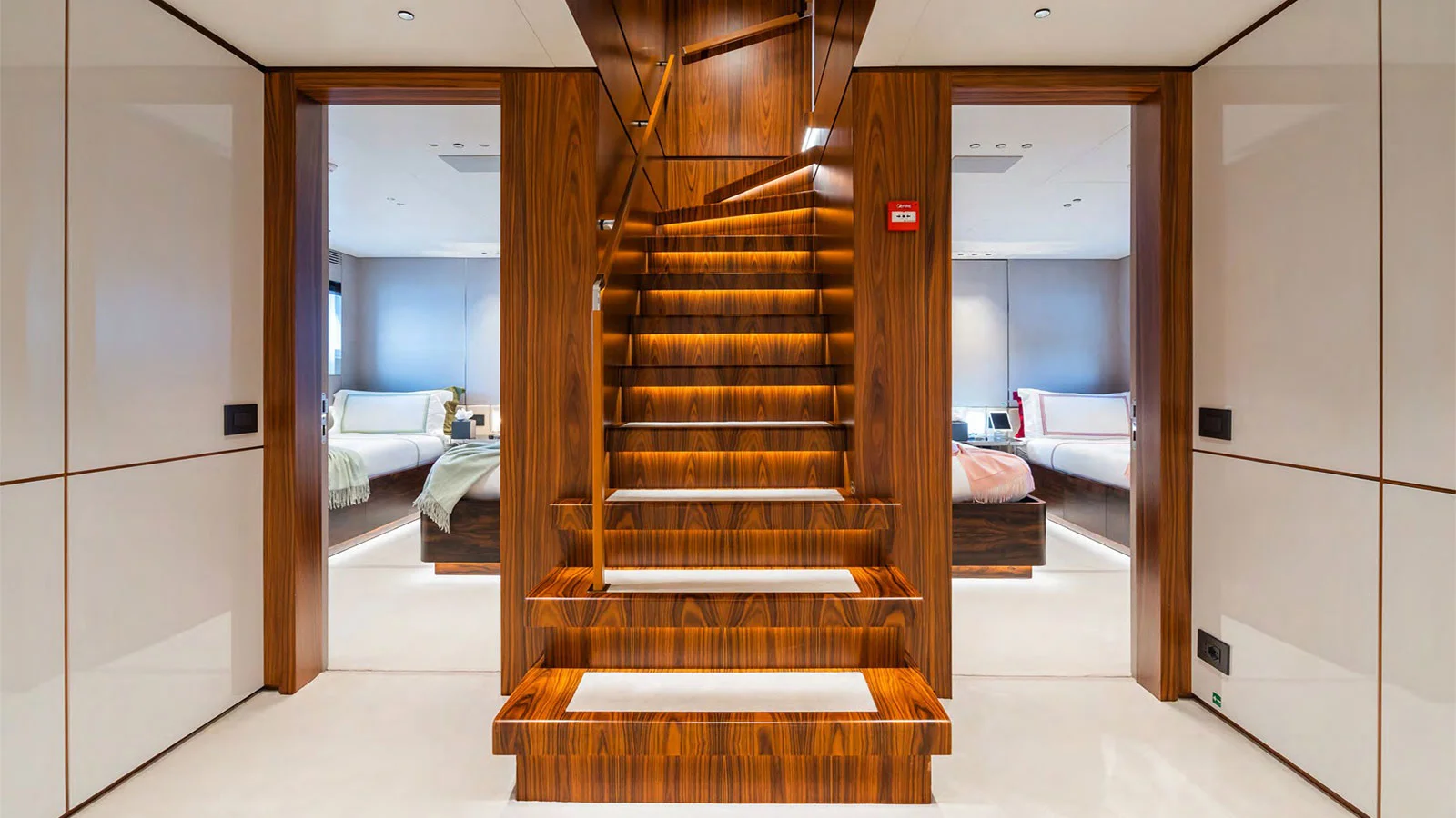 2021 Benetti Oasis 40m