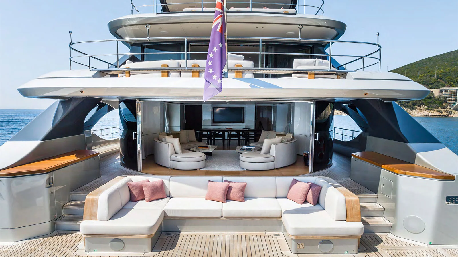 2021 Benetti Oasis 40m