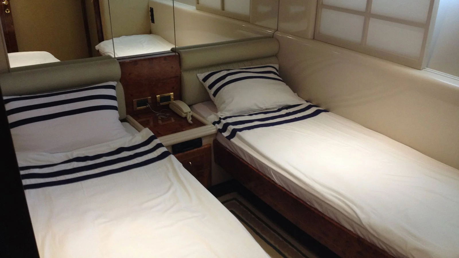 1994 Tuzla 26M Flybridge