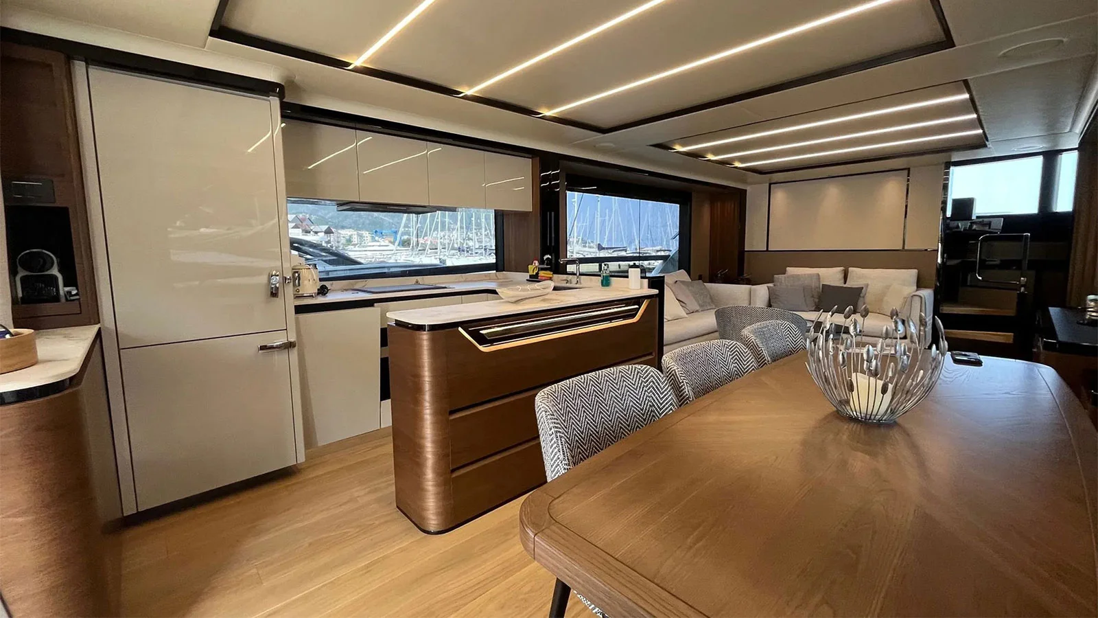 2023 Absolute Navetta 68