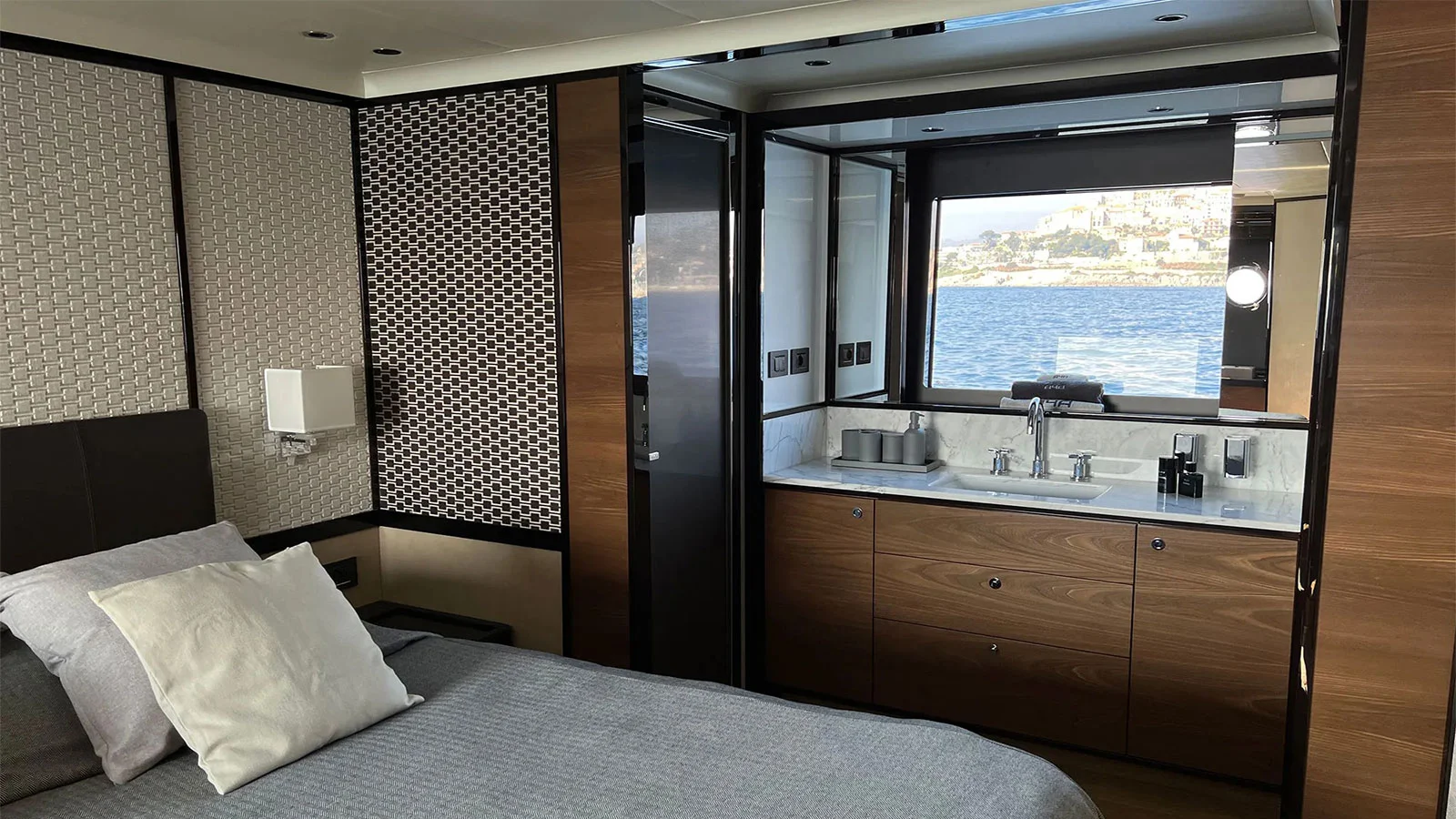 2023 Absolute Navetta 68