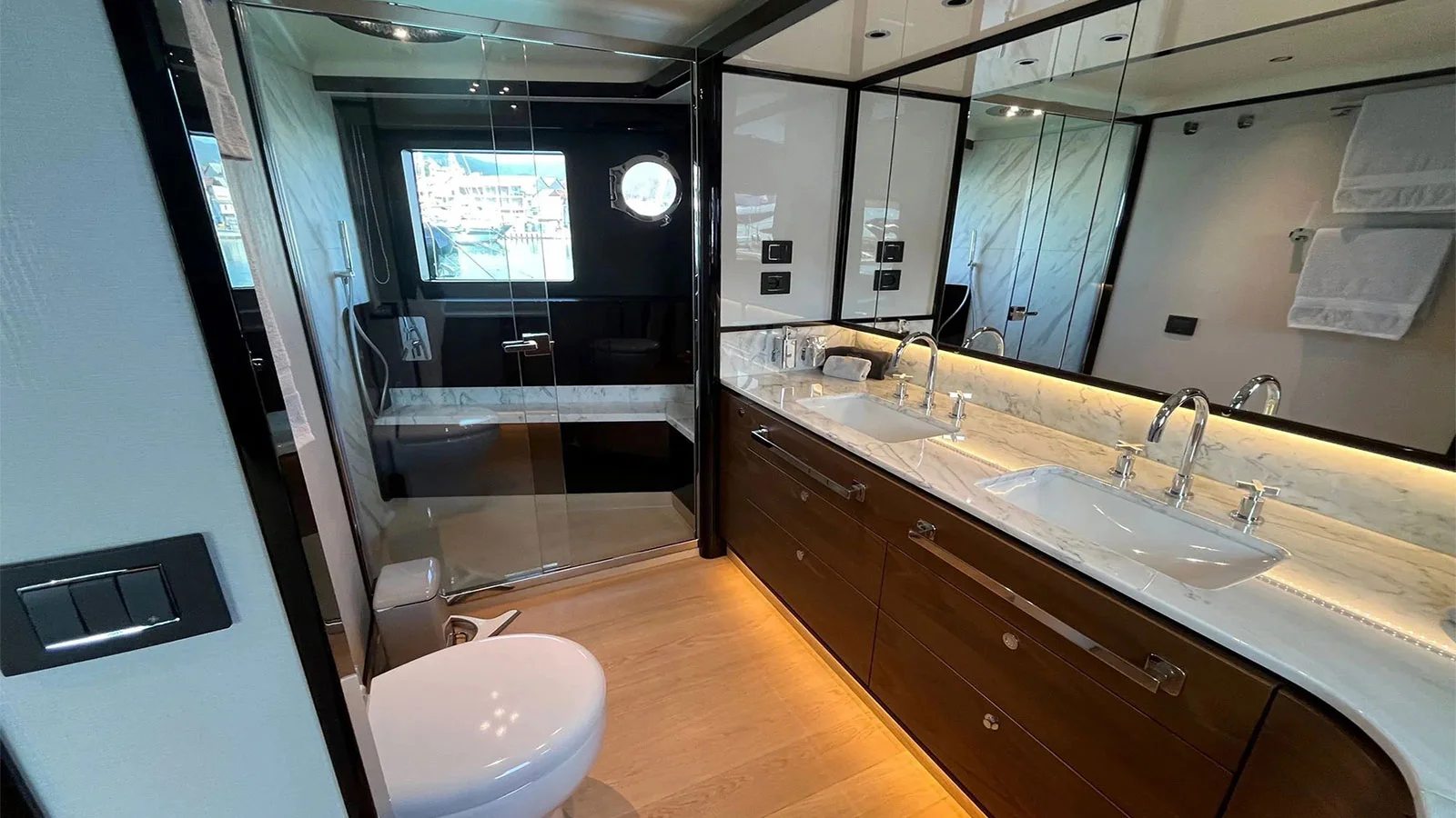 2023 Absolute Navetta 68