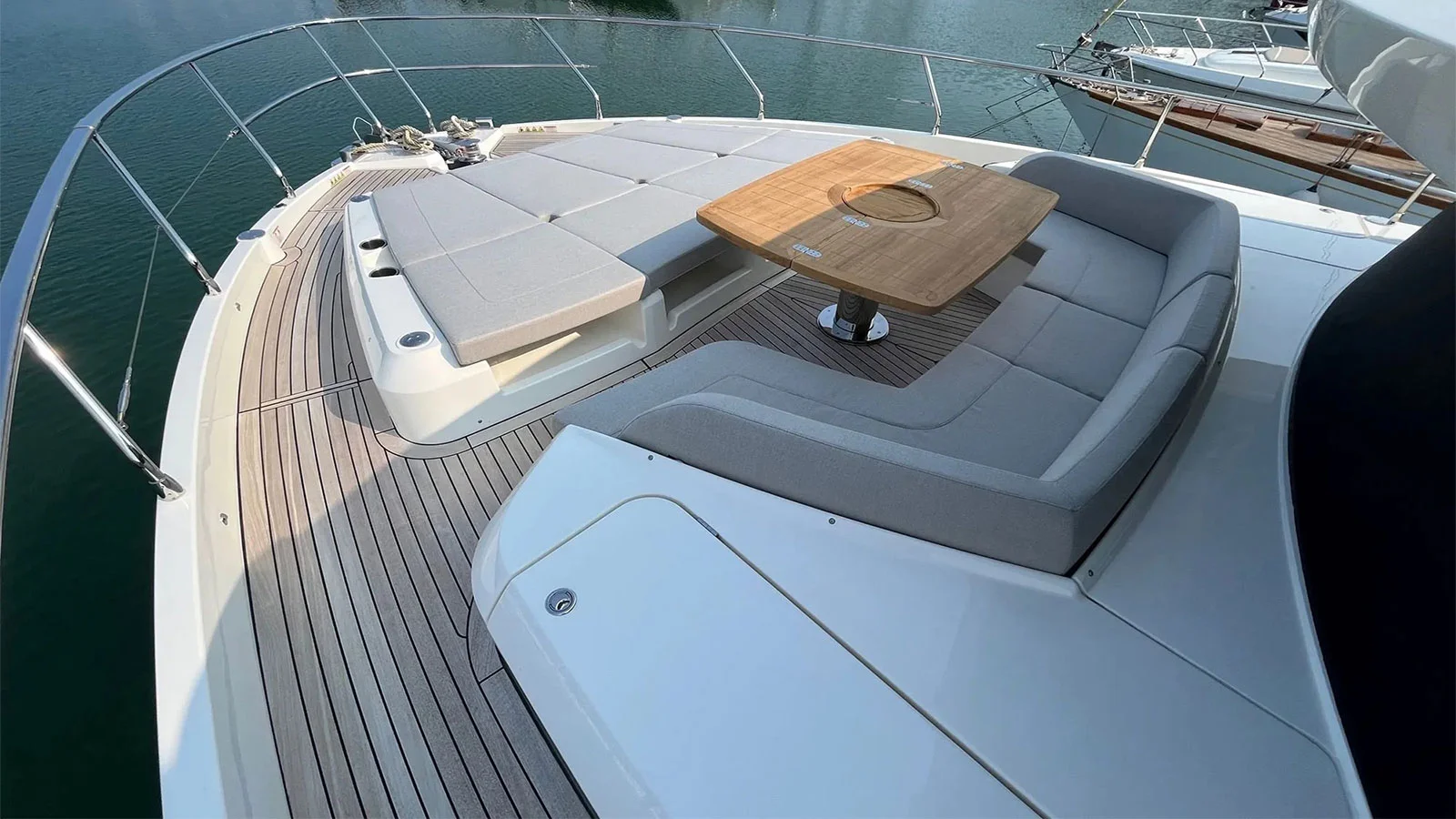 2023 Absolute Navetta 68