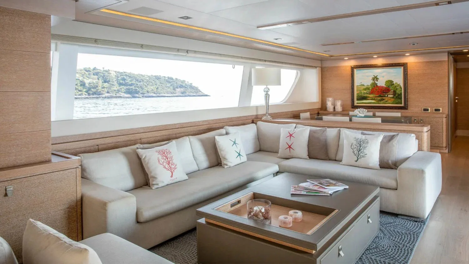 2013 Custom Line Navetta 33