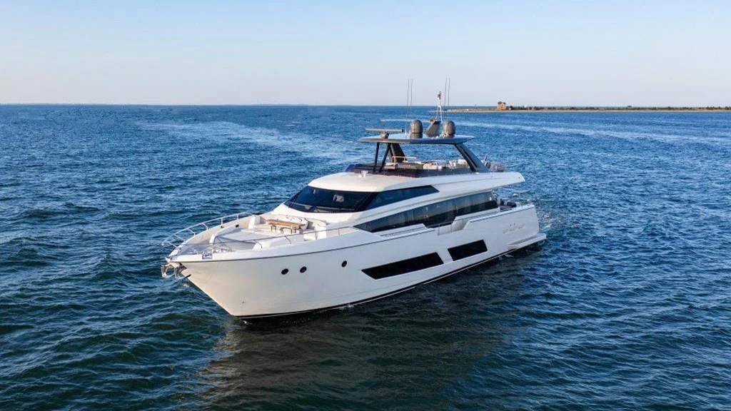 2021 Ferretti 850