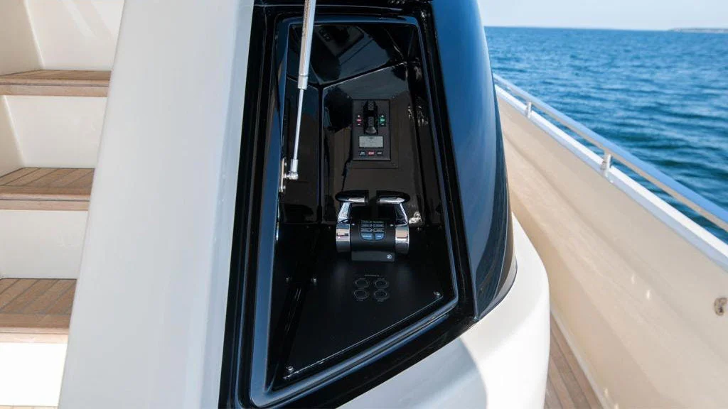 2021 Ferretti 850