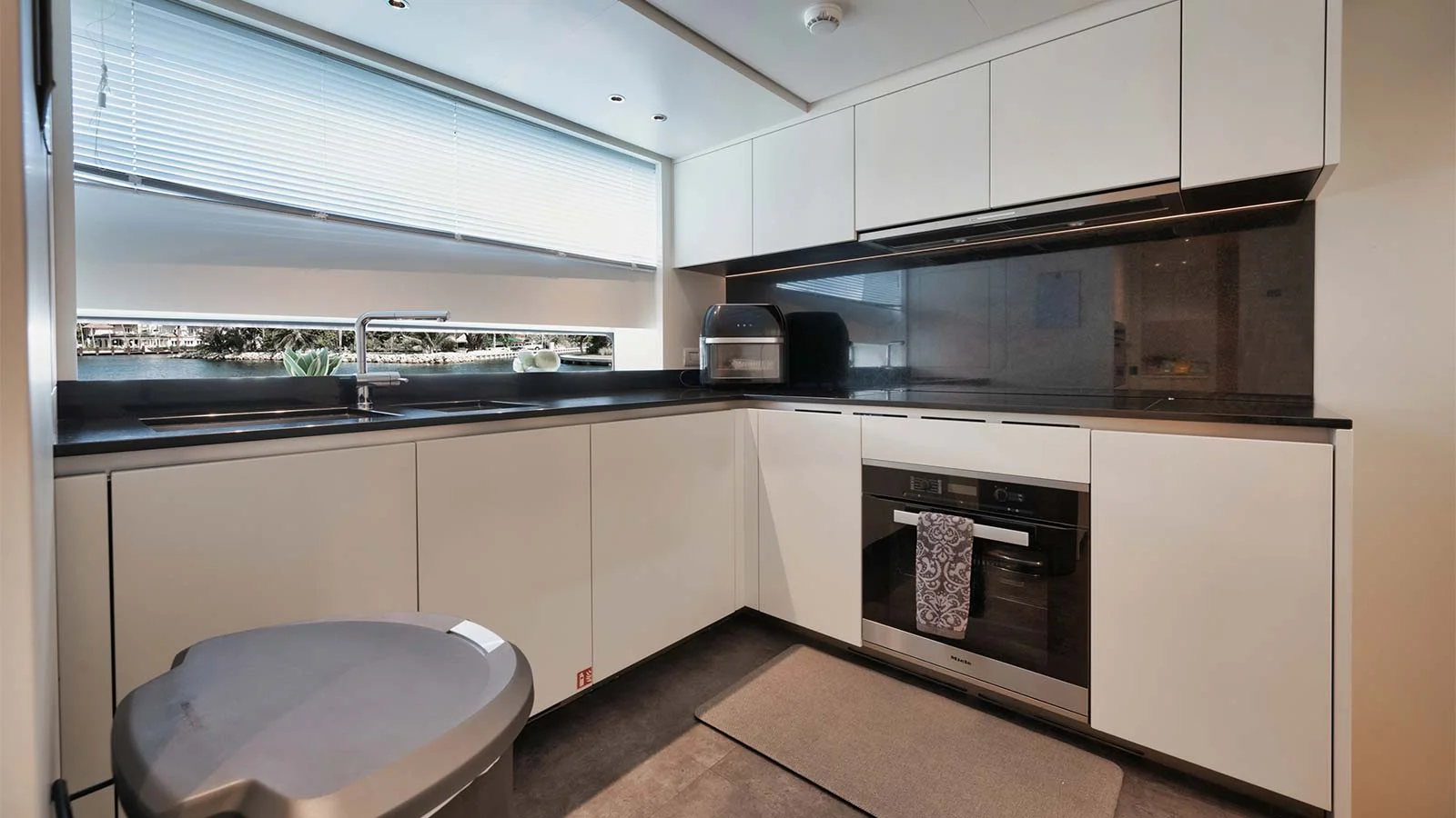 2021 Sanlorenzo SD96