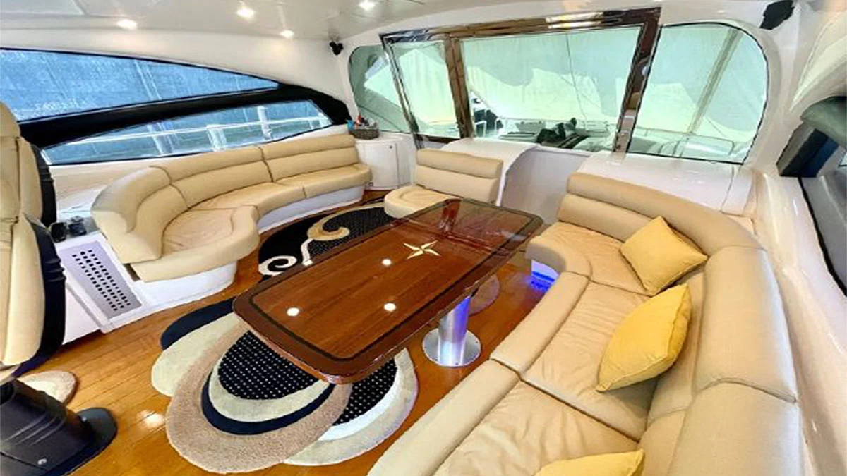 2007 Pershing 62