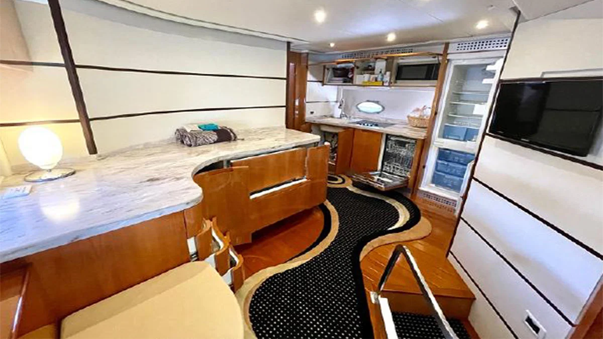 2007 Pershing 62