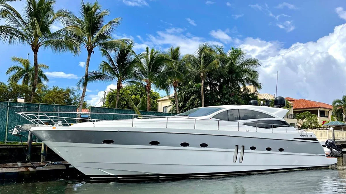 2007 Pershing 62