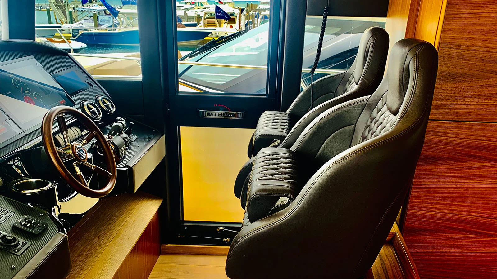 2018 Absolute Navetta 58