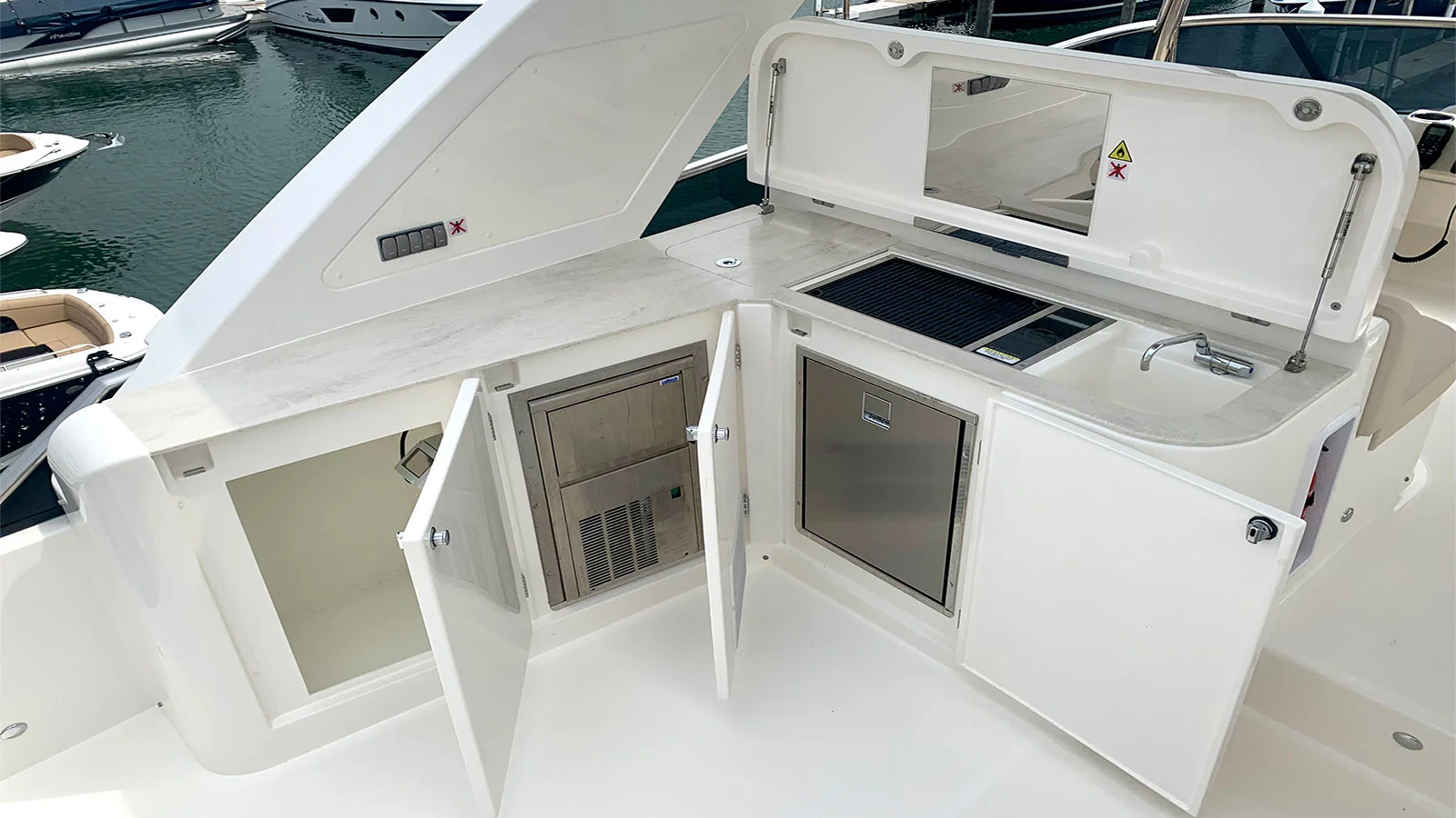 2018 Absolute Navetta 58