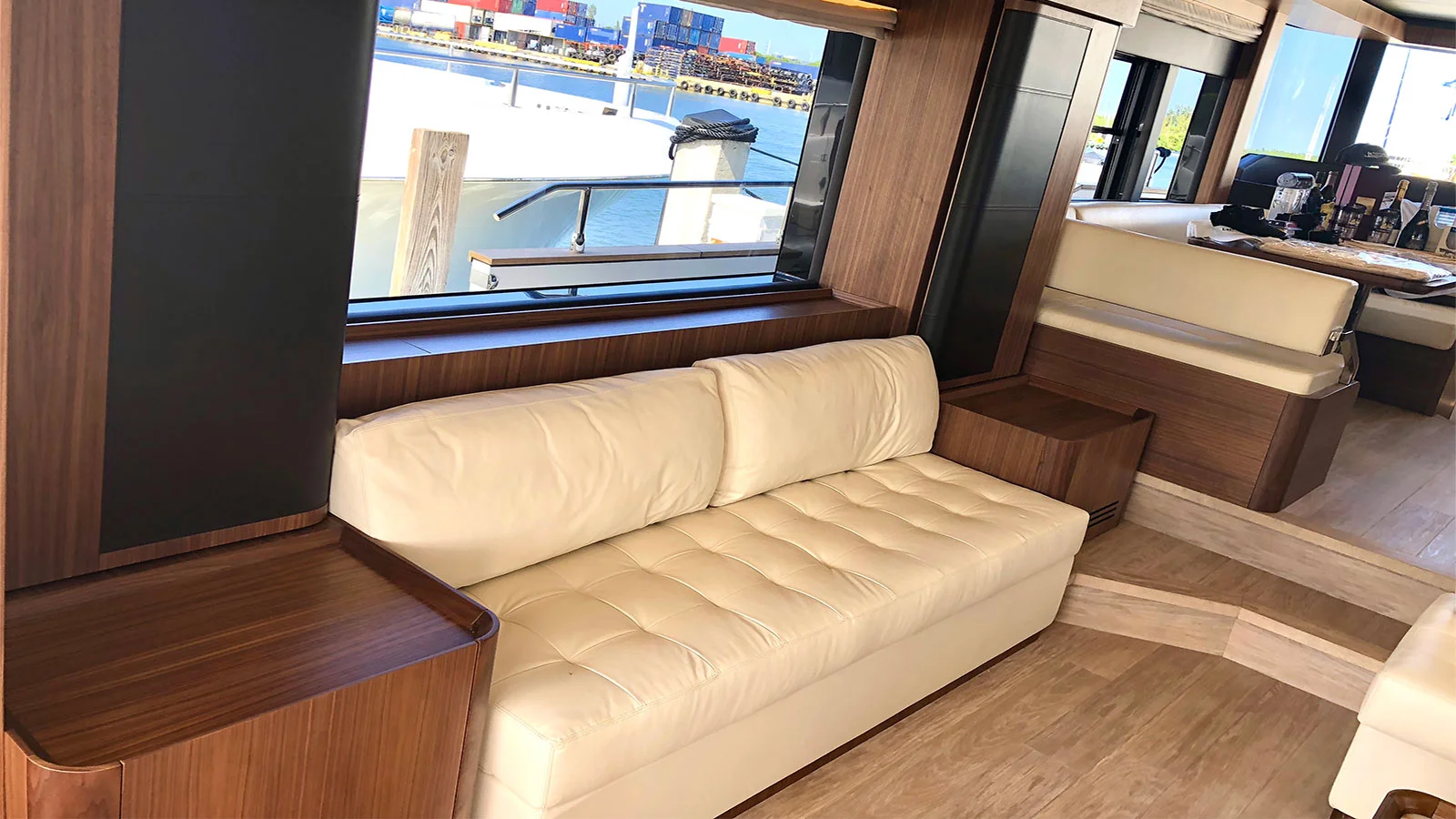 2018 Absolute Navetta 58