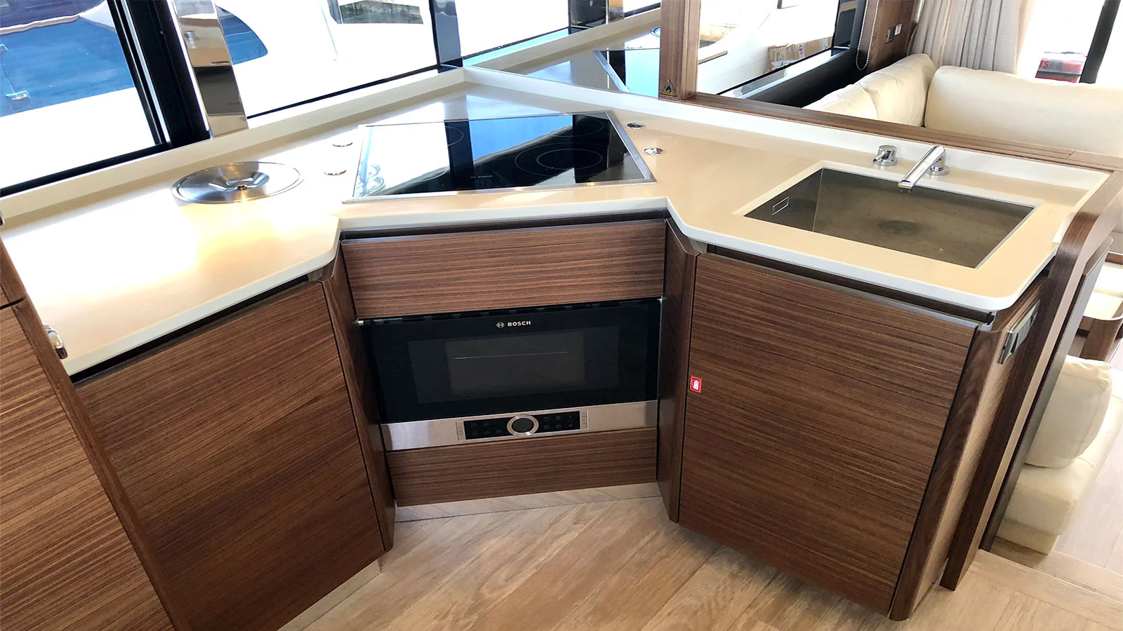 2018 Absolute Navetta 58