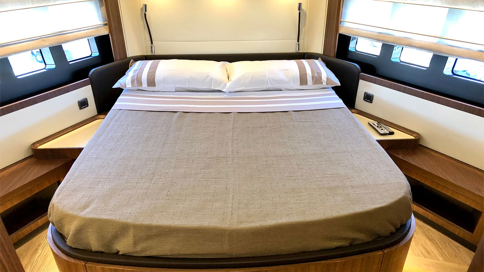 2018 Absolute Navetta 58