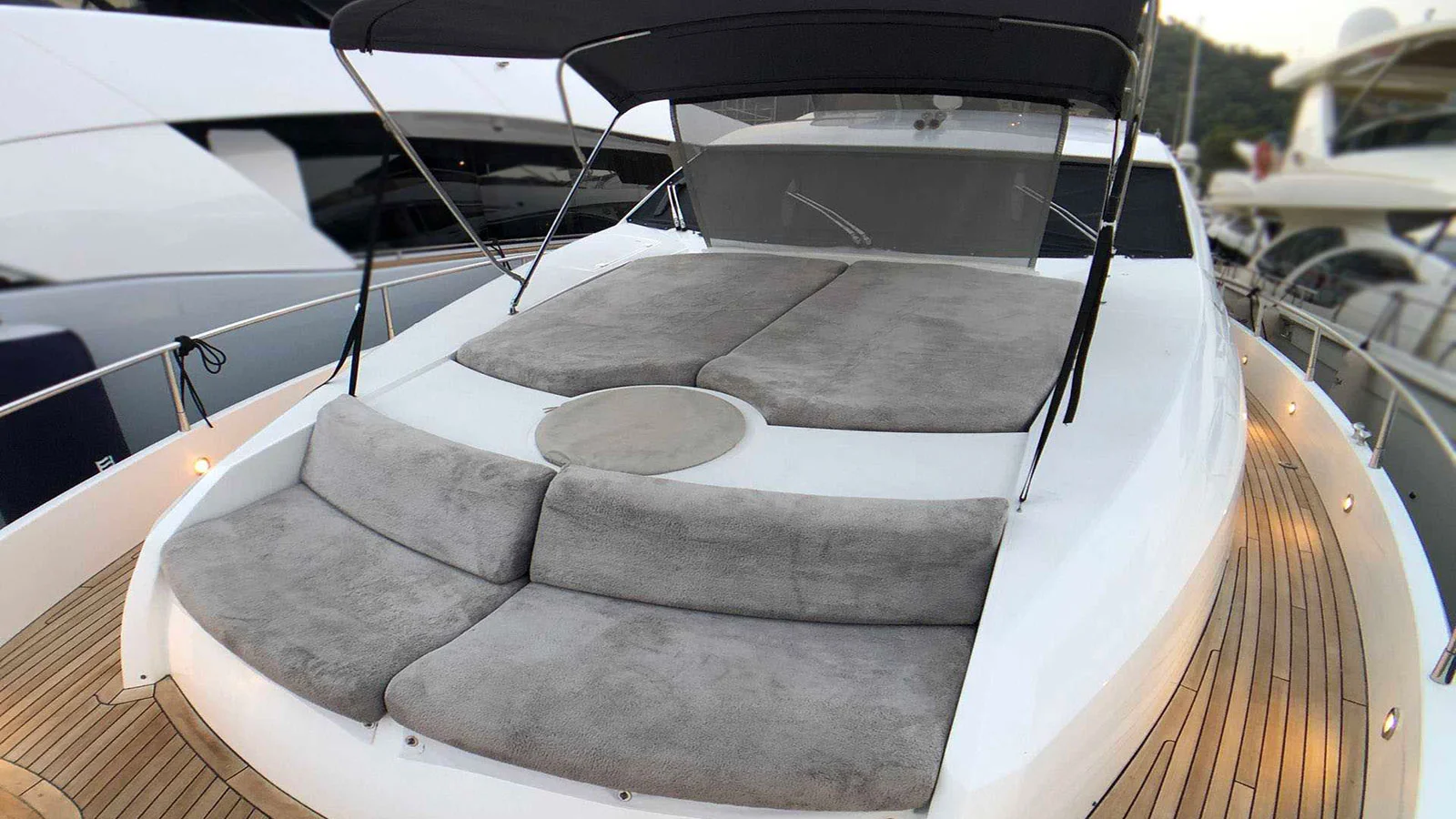 2007 Sunseeker 75 Yachts