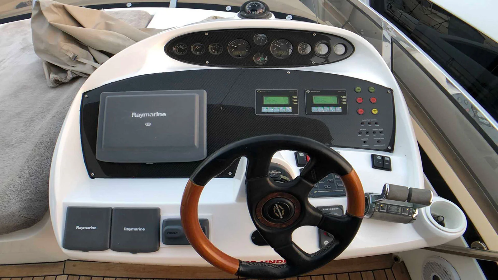 2007 Sunseeker 75 Yachts