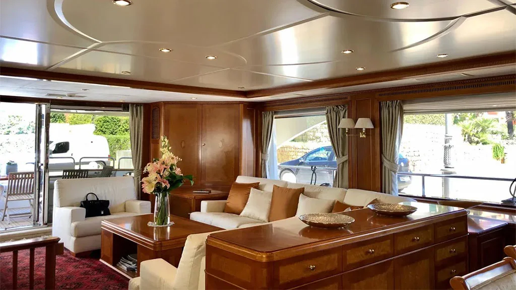 2010 Benetti Tradition 100